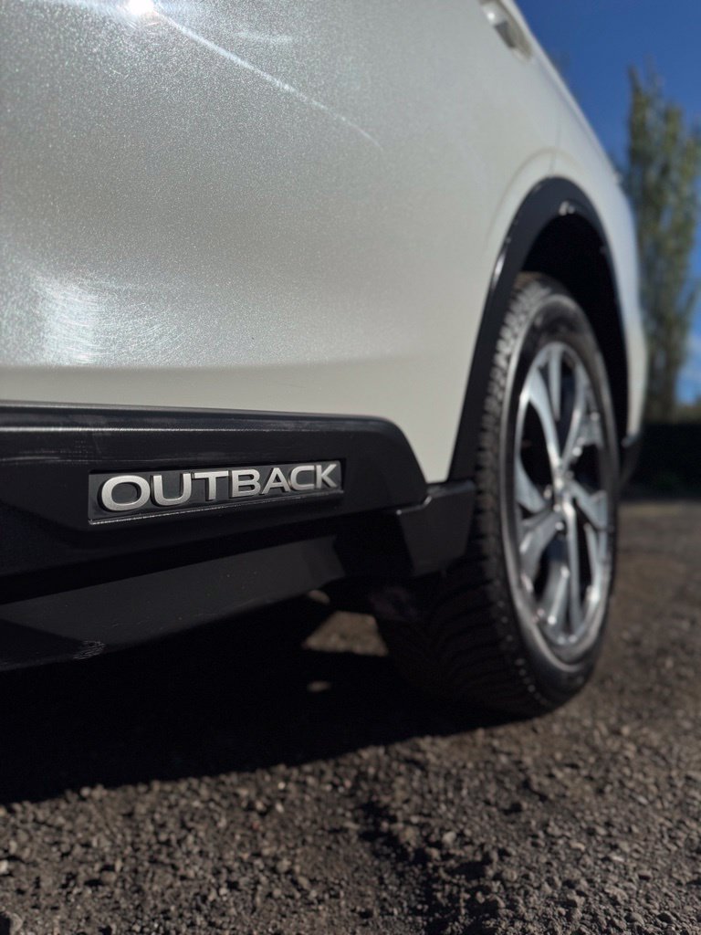 Used 2021 Crystal White Pearl Subaru Limited image 42