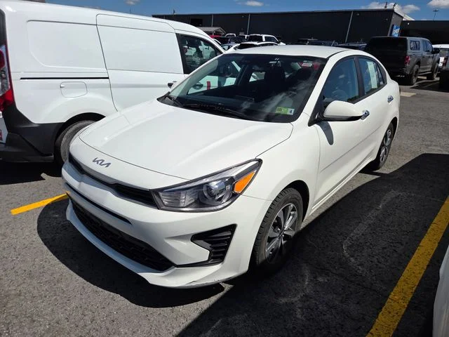 2023 Kia Rio S iVT's photo
