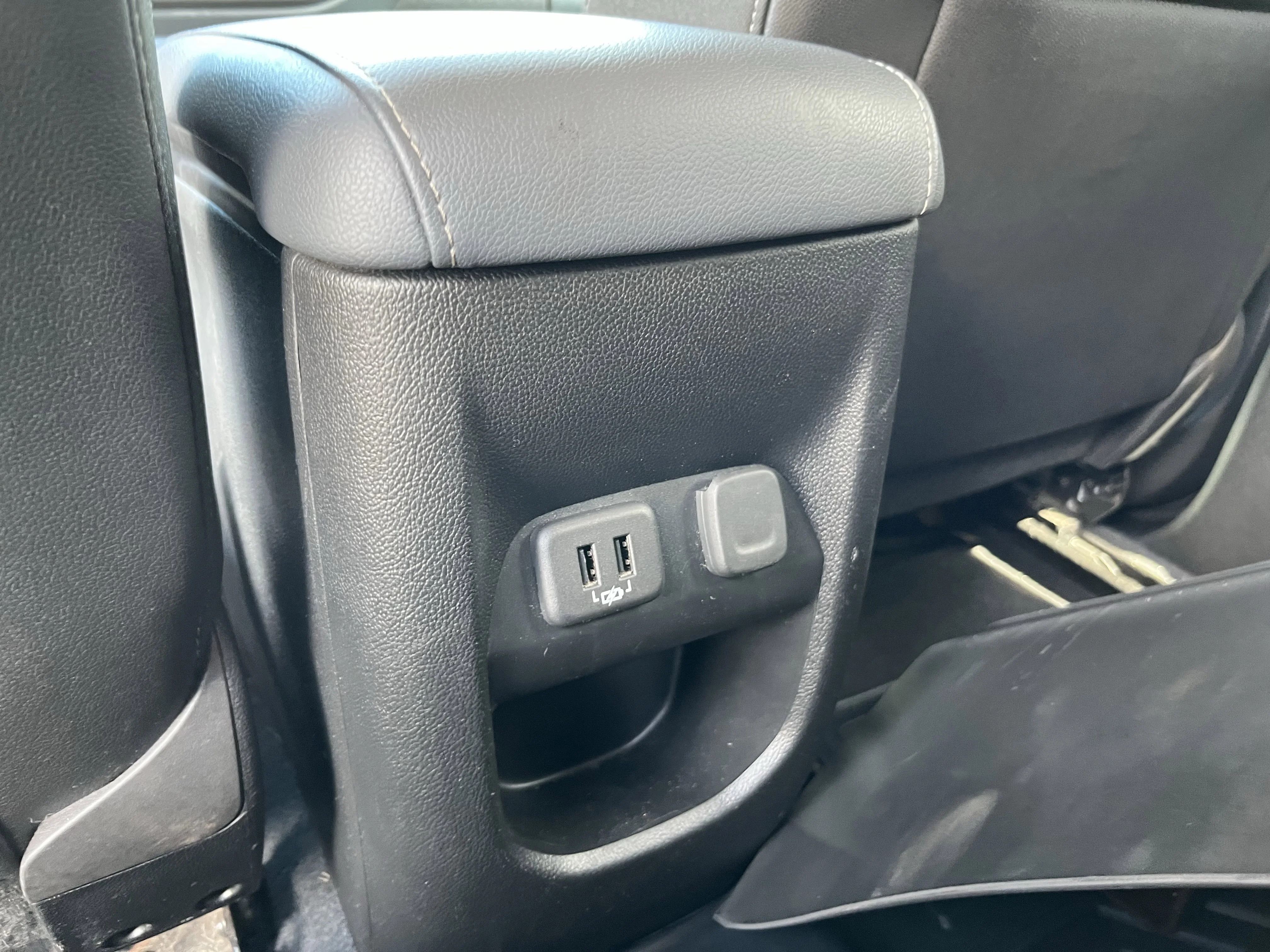 Used 2019 Pacific Blue Metallic Chevrolet Z71 image 18