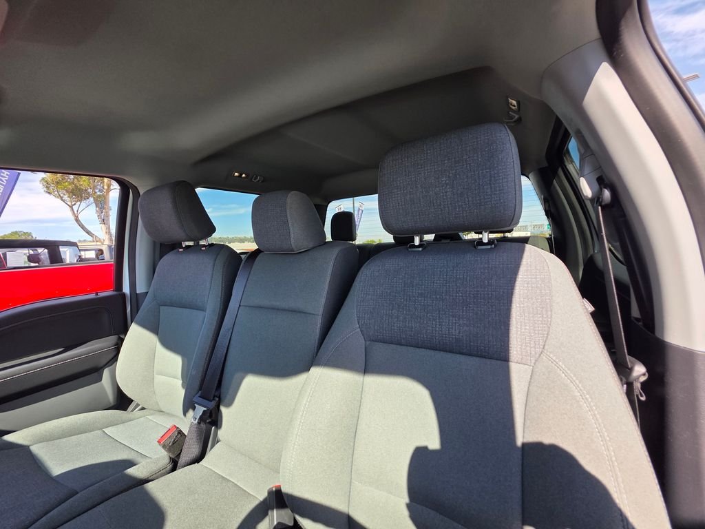 2025 Ford F-150 XLT - Photo 12