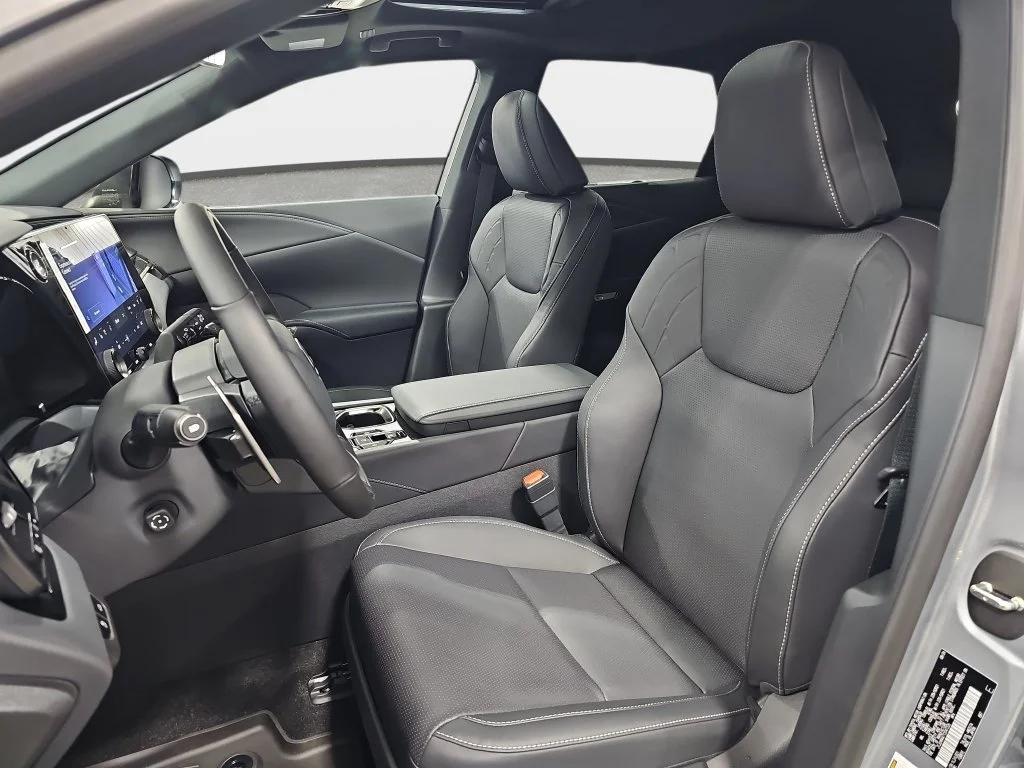New 2026 Iridium Lexus PREMIUM PLUS image 14