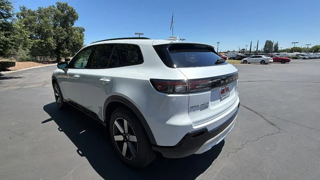 New 2026 Frostline White Pearl Honda 2WD Touring image 6