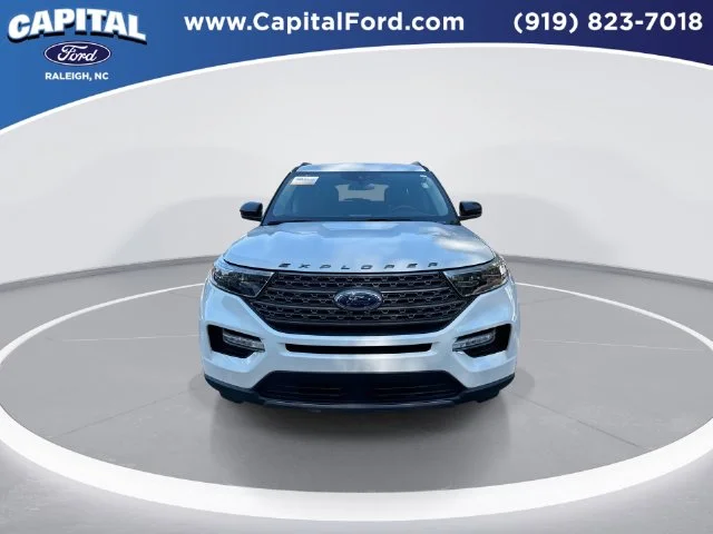 Used 2024 White Ford XLT image 3