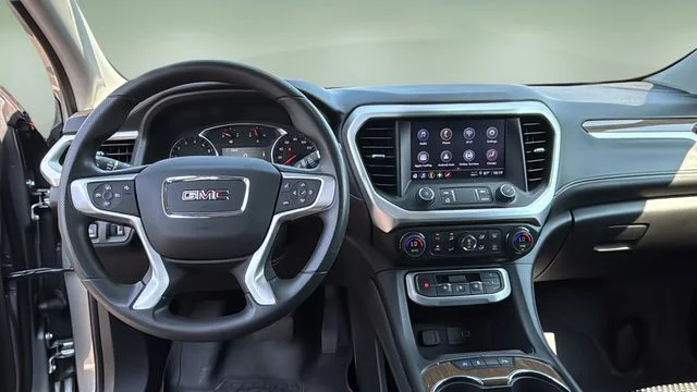 Used 2023 Silver GMC SLE image 9