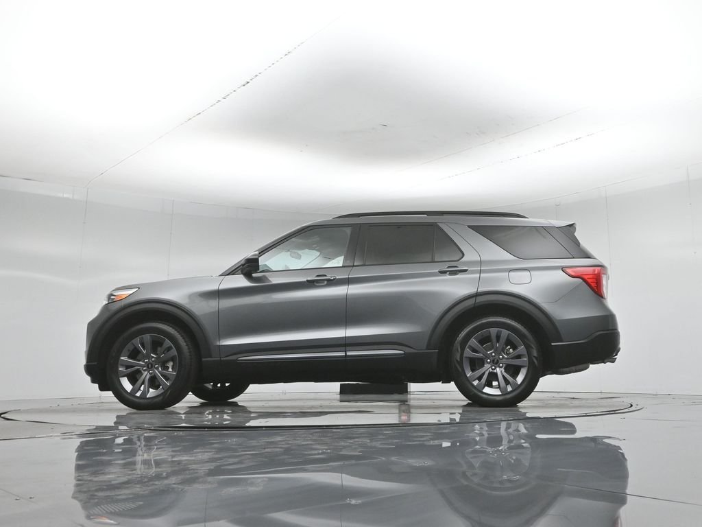 Used 2023 Gray Ford XLT image 55