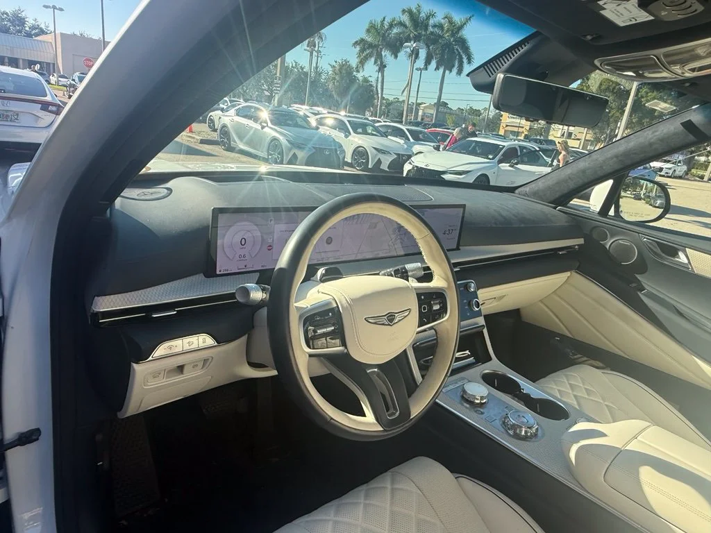 Used 2025 White Genesis 3.5T Prestige image 19