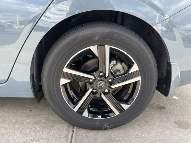 2025 Nissan Sentra SV - Photo 31
