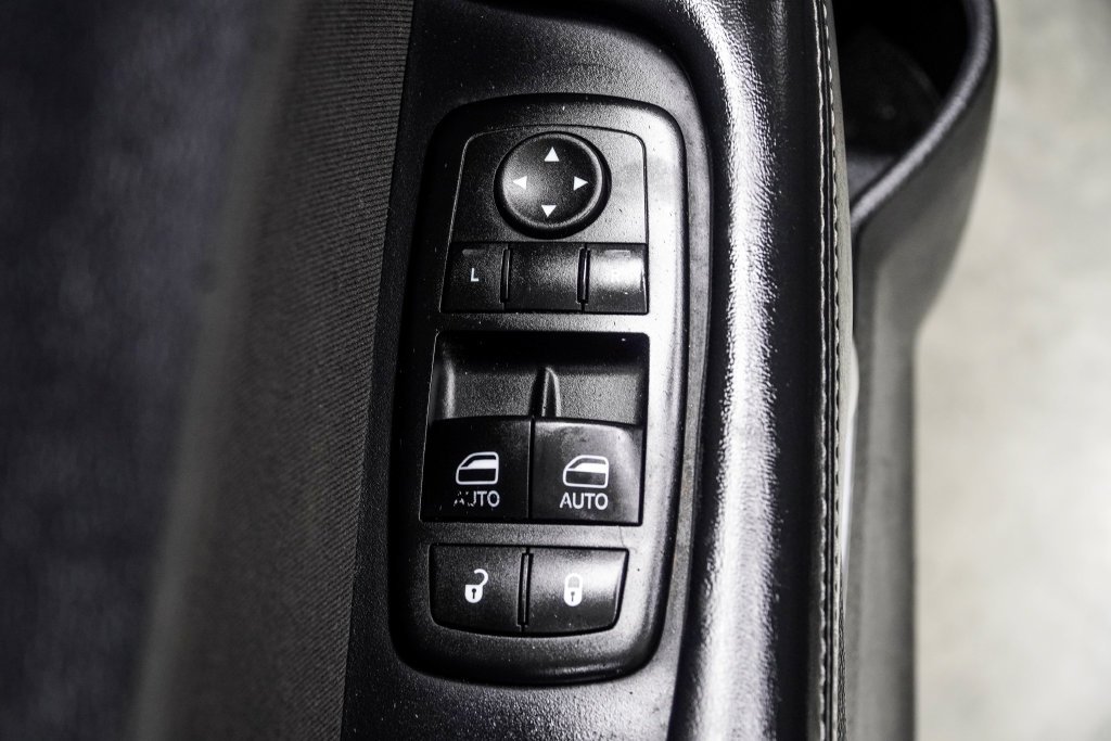 Used 2015 Black Dodge R/T Scat Pack image 35