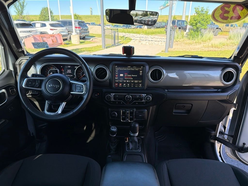 Used 2023 Silver Jeep Overland image 18
