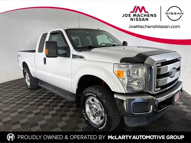 Used 2014 White Ford XLT image 1