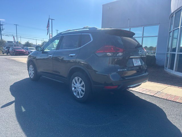 Used 2017 Black Nissan S image 9