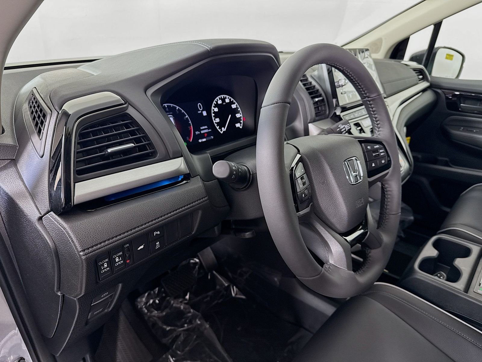 Used 2026 Silver Honda Touring image 17