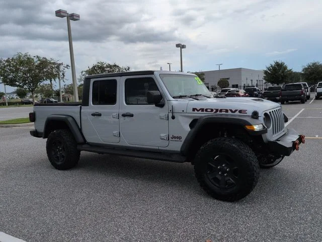 Used 2023 Silver Jeep Mojave image 2