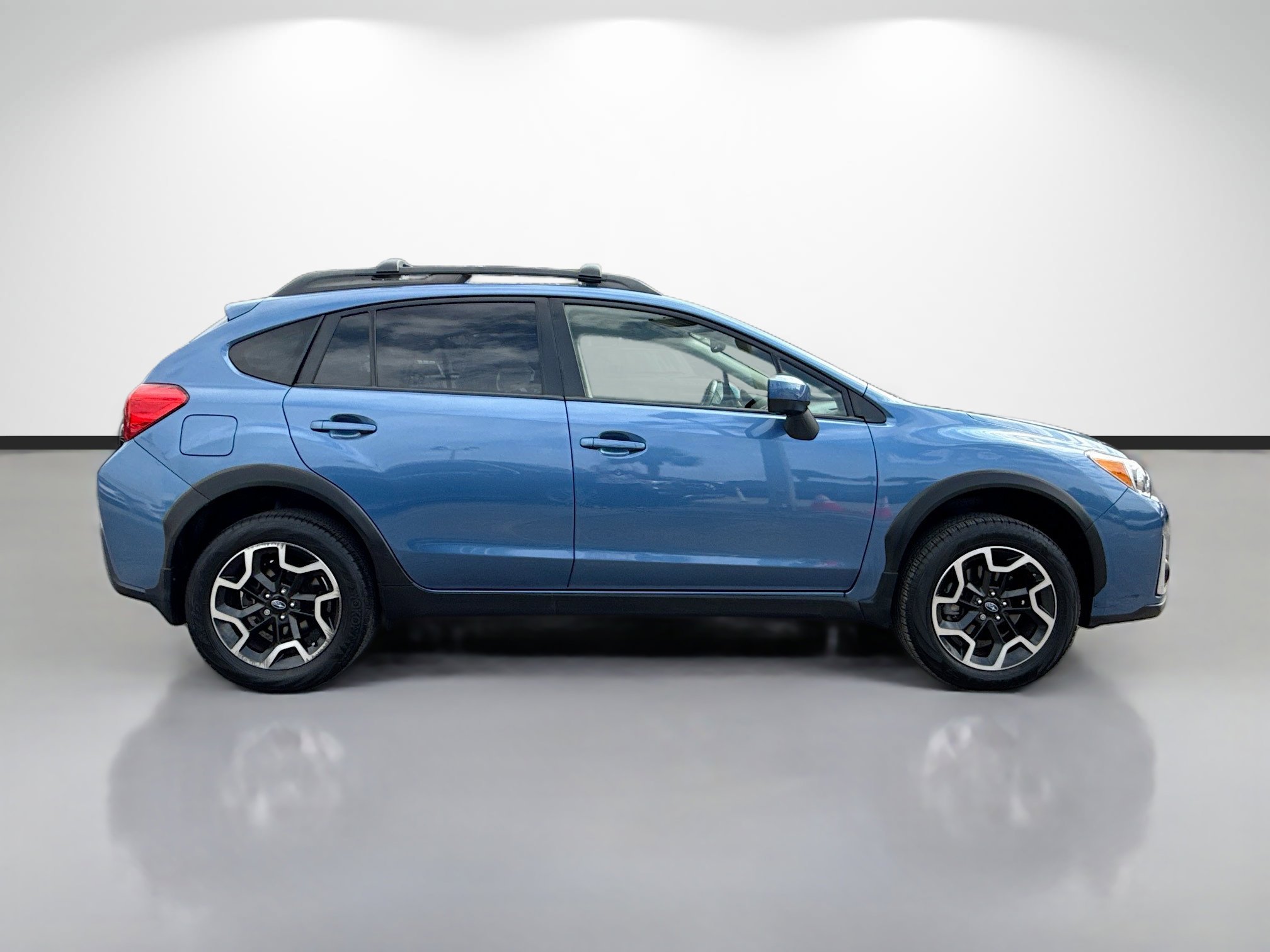 Used 2016 Quartz Blue Pearl Subaru Premium image 2