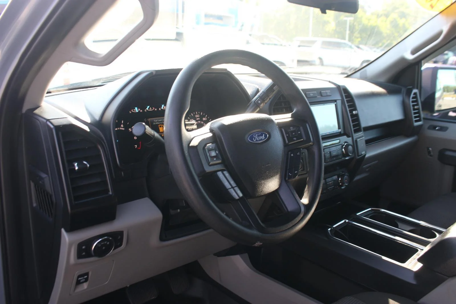 Used 2020 Grey Ford XL image 18