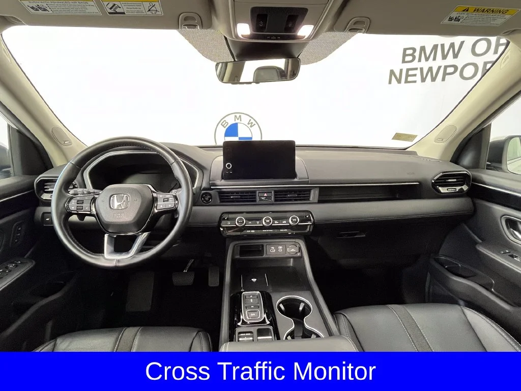Used 2024 Platinum White Pearl Honda Touring image 10