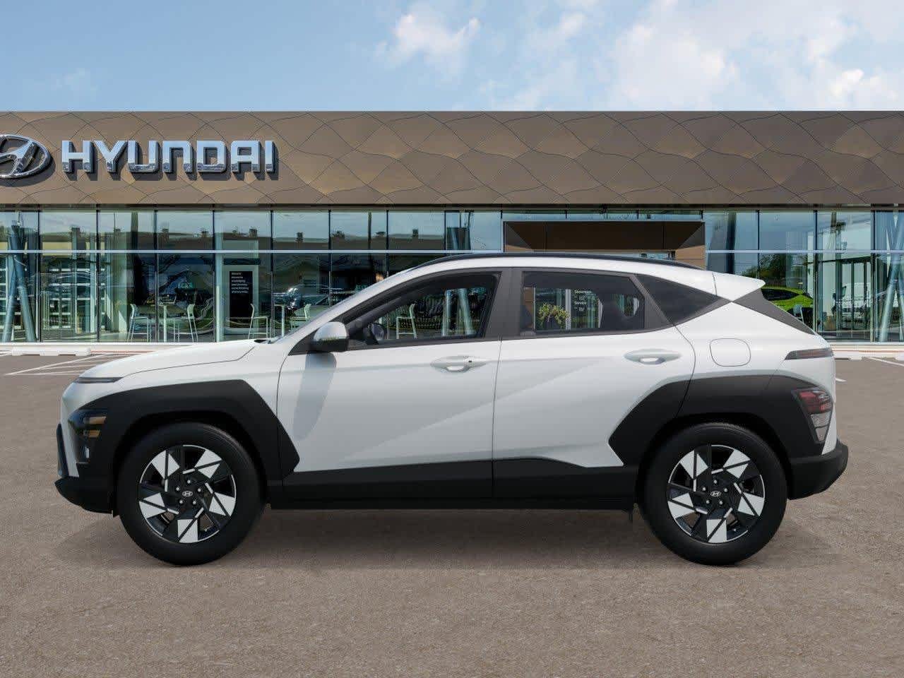 Used 2025 Atlas White Hyundai SEL image 5
