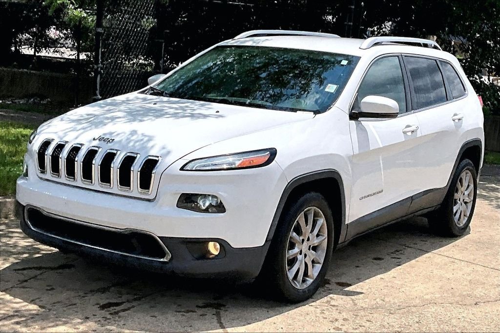 Used 2018 White Jeep Limited image 3