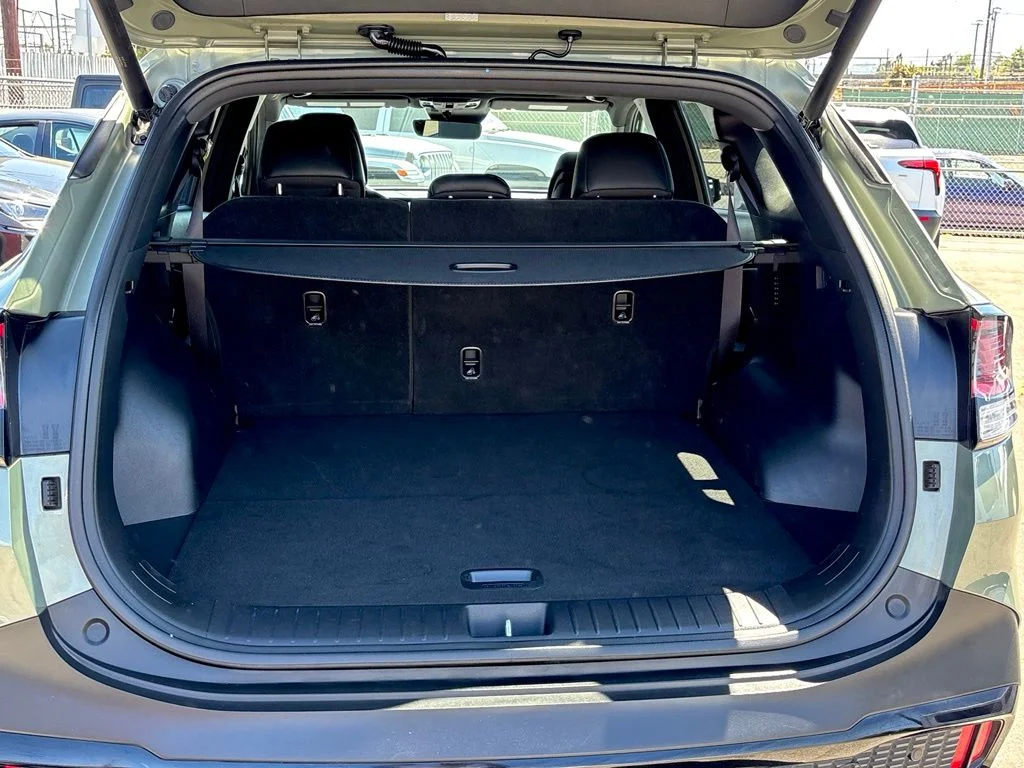 Used 2025 Green Kia X-Line image 24