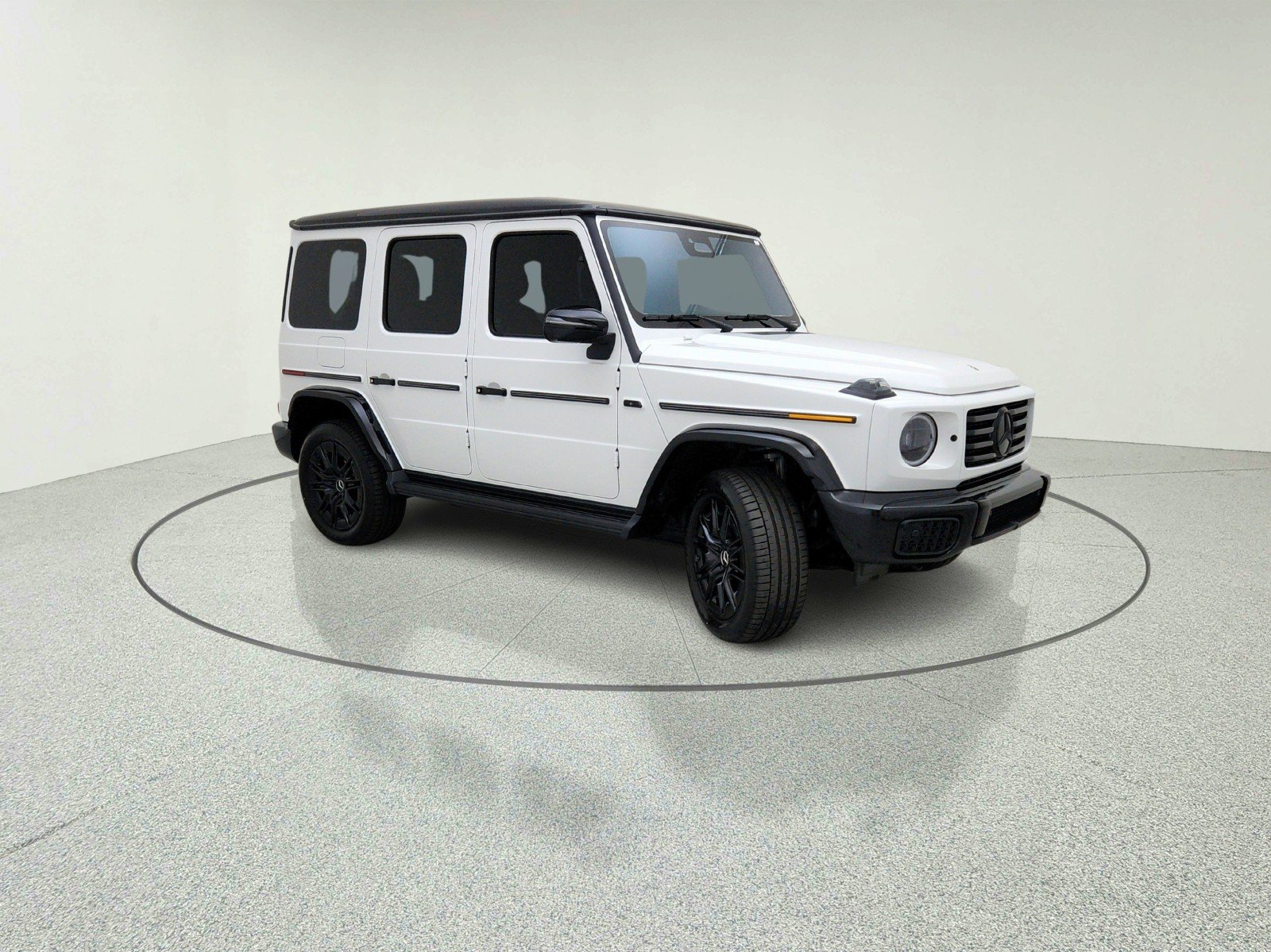 Certified Used 2026 MANUFAKTUR Moonlight White Metallic Mercedes-Benz G 580e image 5