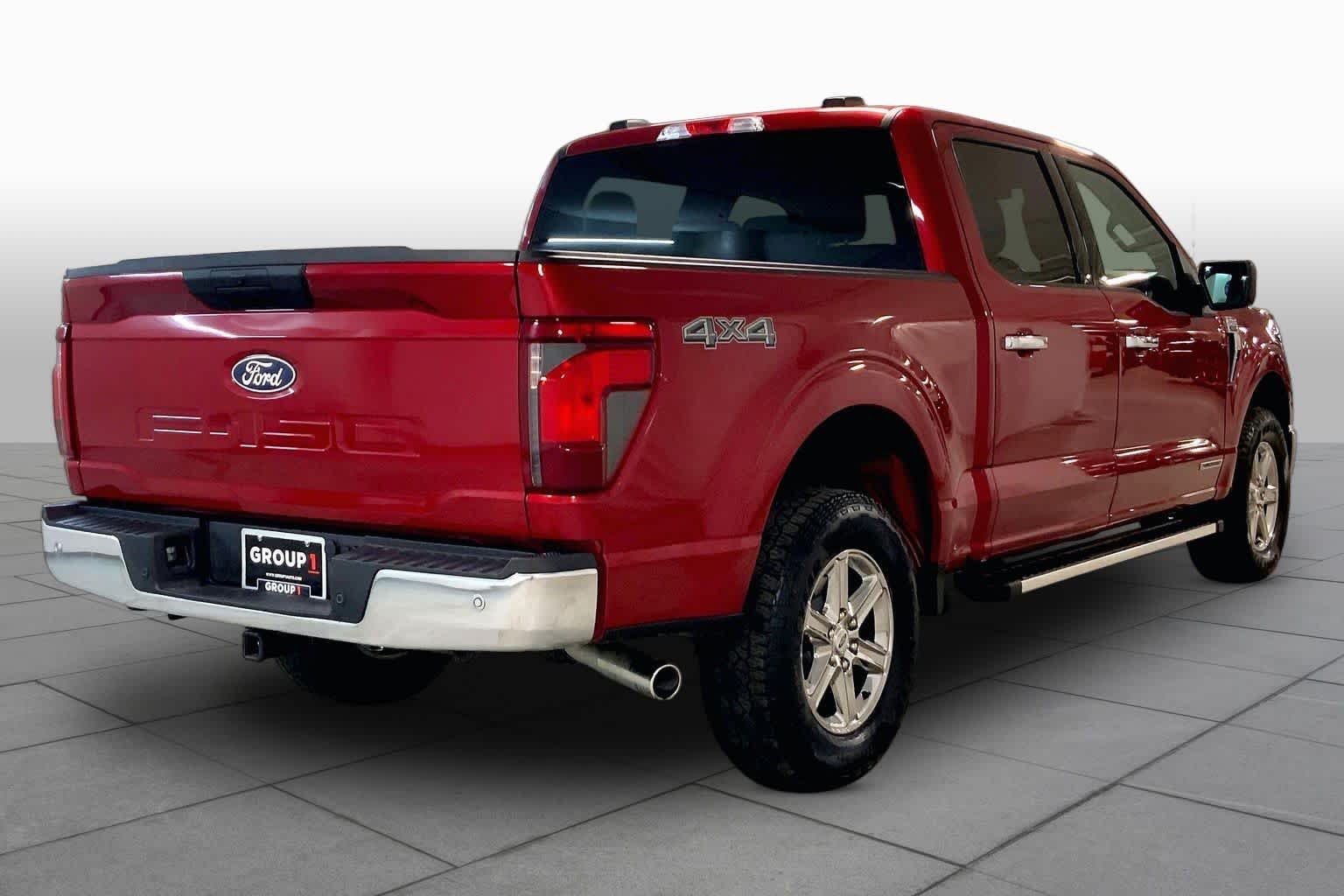 Used 2025 Rapid Red Metallic Tinted Clearcoat Ford XLT image 20