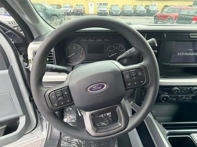 New 2026 Avalanche Gray Ford F-350® XLT image 25