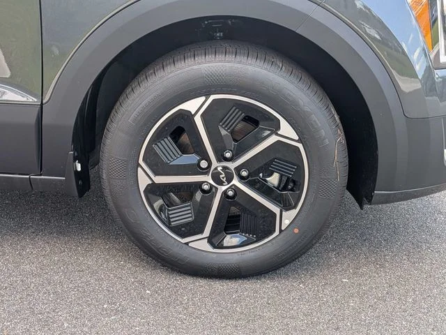 New 2026 Interstellar Gray Kia LX image 11