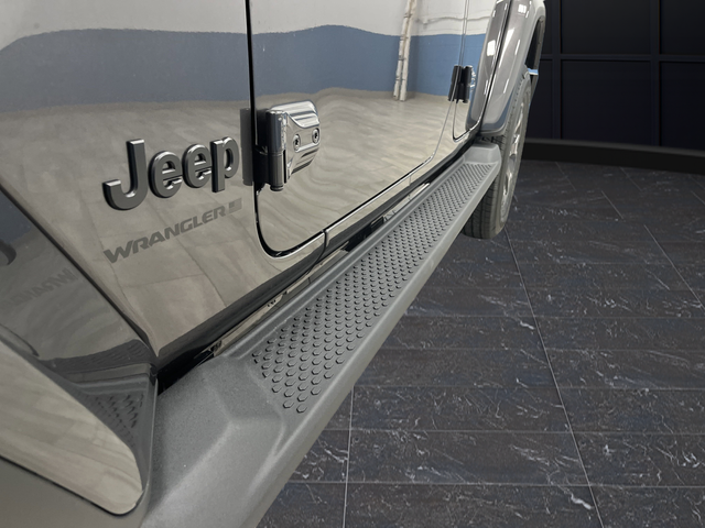 2025 Jeep Wrangler 4-Door Sahara - Photo 35