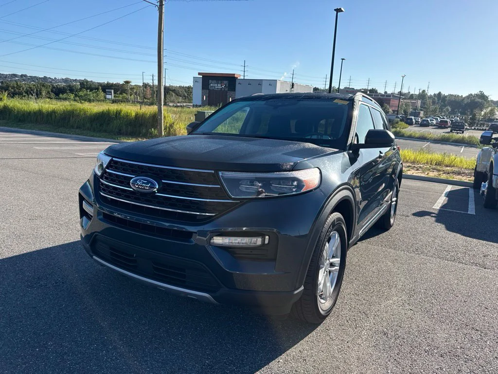 Used 2023 Blue Ford XLT image 5