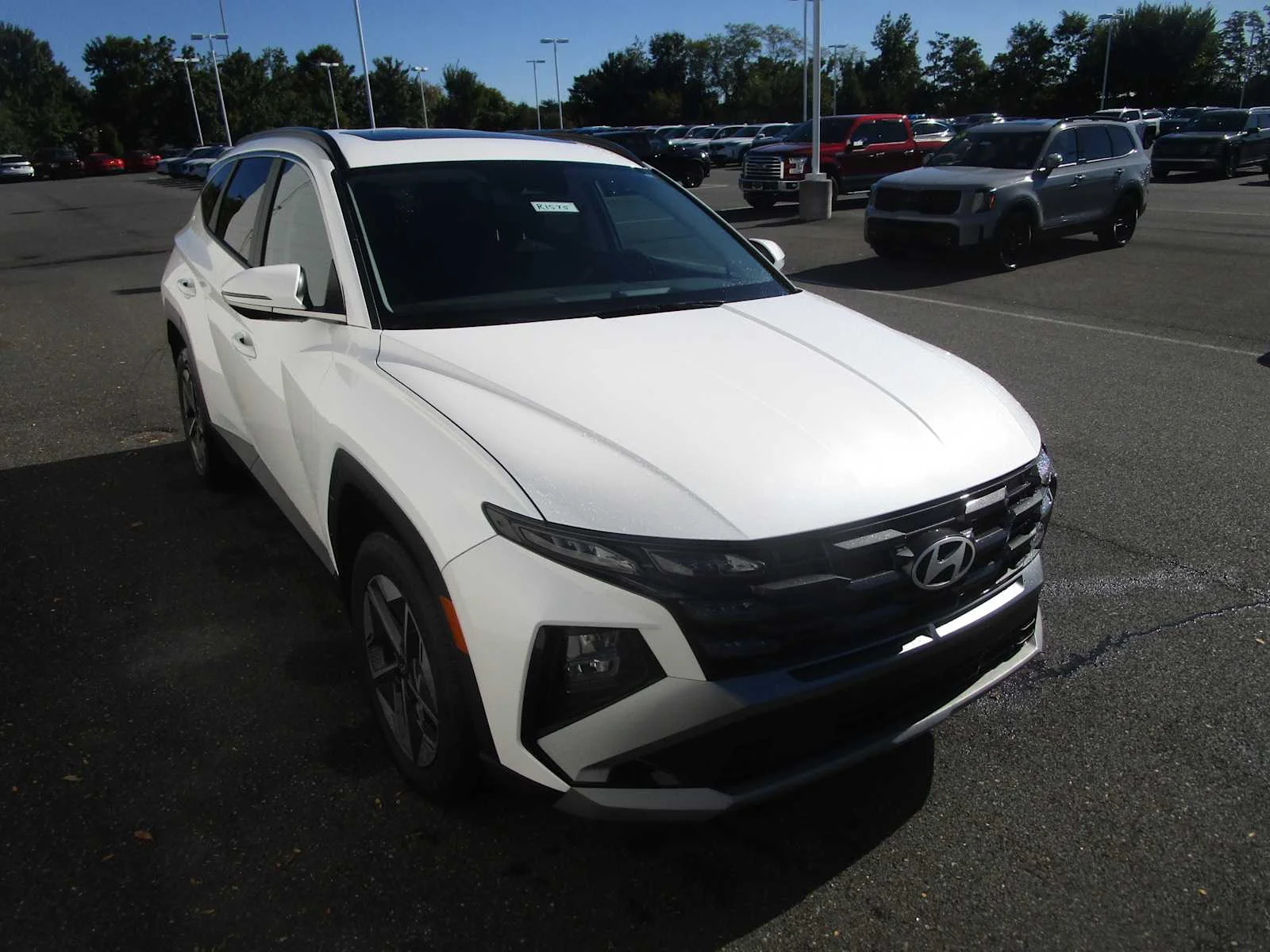 Used 2025 Serenity White Pearl Hyundai SEL Convenience image 3