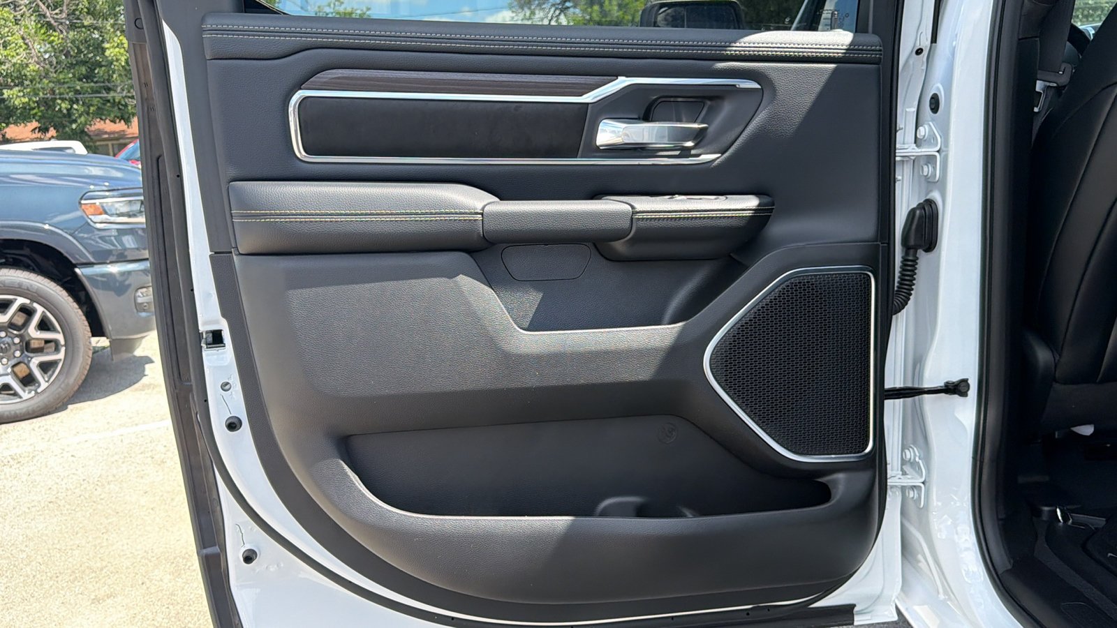 New 2026 Bright White Clear-Coat Exterior Paint RAM Laramie image 14