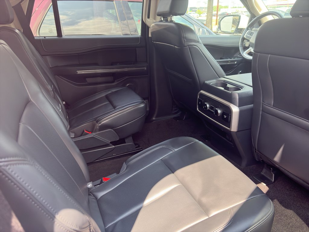 Used 2023 Star White Metallic Tri-Coat Ford XLT image 5