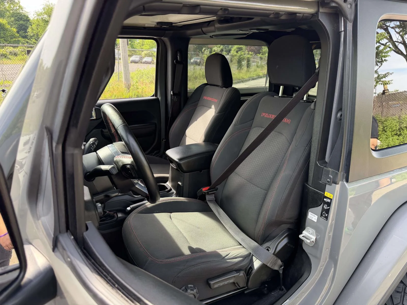Used 2022 Gray Jeep Rubicon image 15