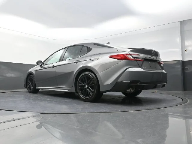 Used 2025  Toyota SE image 35