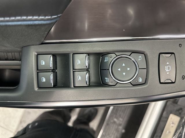New 2026 Star White Metallic Tri-Coat Ford F-250® Platinum® image 19