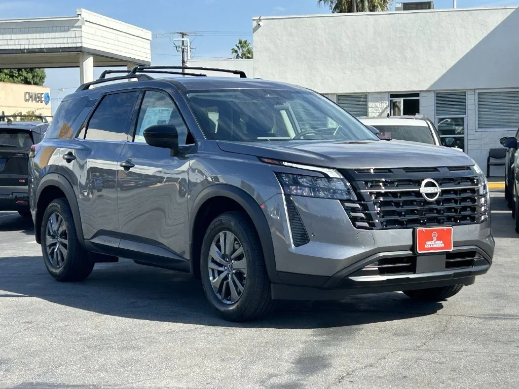 New 2026 Gun Metallic Nissan SV image 5