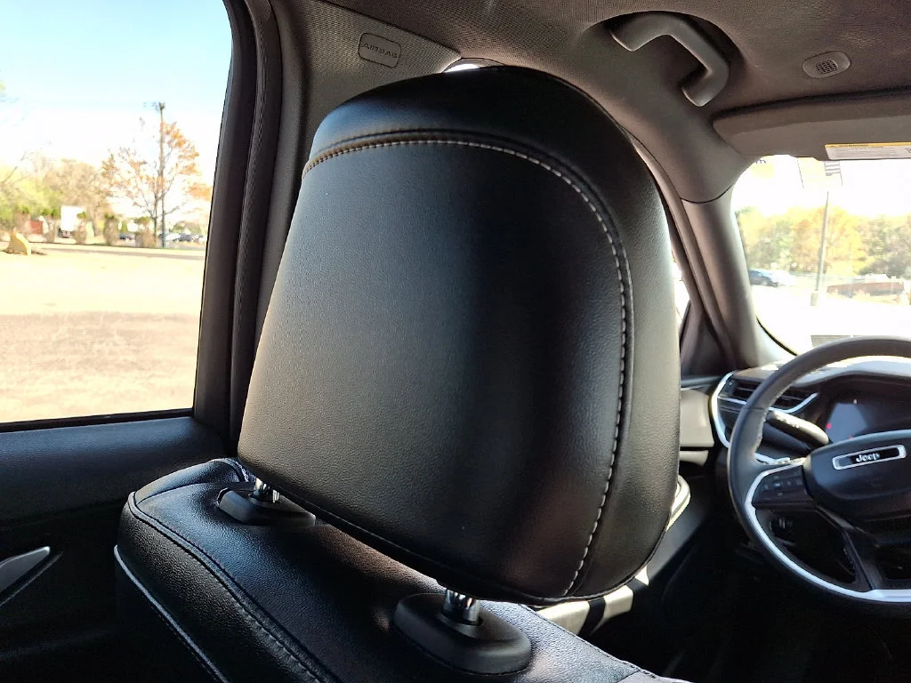Used 2023 Bright White Clearcoat Jeep Altitude image 14