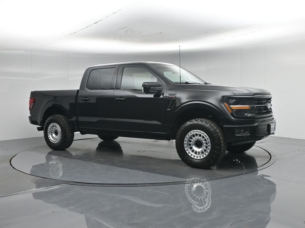 Used 2025 Black Ford XLT image 27