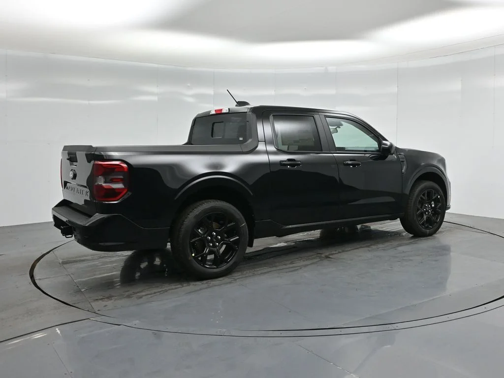 New 2026 Shadow Black Ford Lobo High image 26