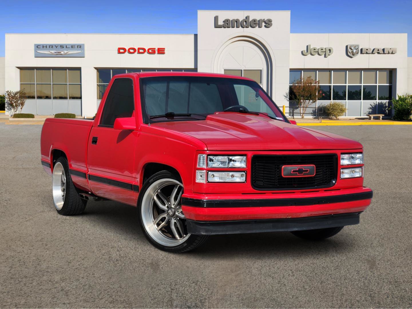 Used 1990 Red Chevrolet REG CAB 2WD 133WB image 1