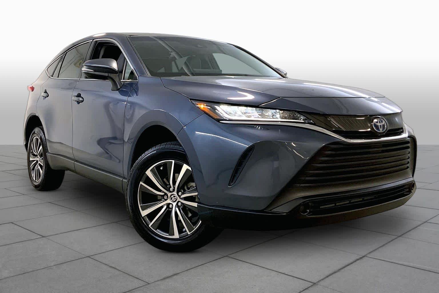 Used 2022 Toyota Venza LE with VIN JTEAAAAH3NJ093895 for sale in Kansas City