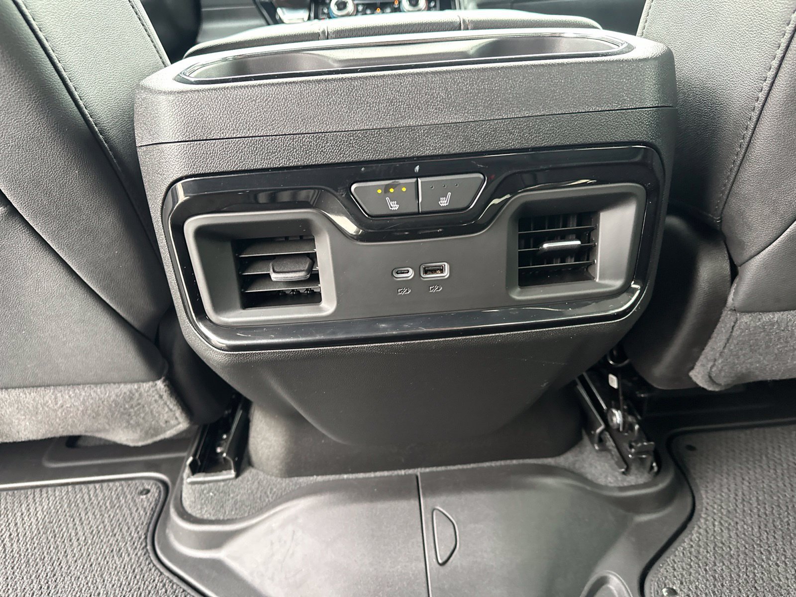 Used 2025 Gray GMC AT4 image 22