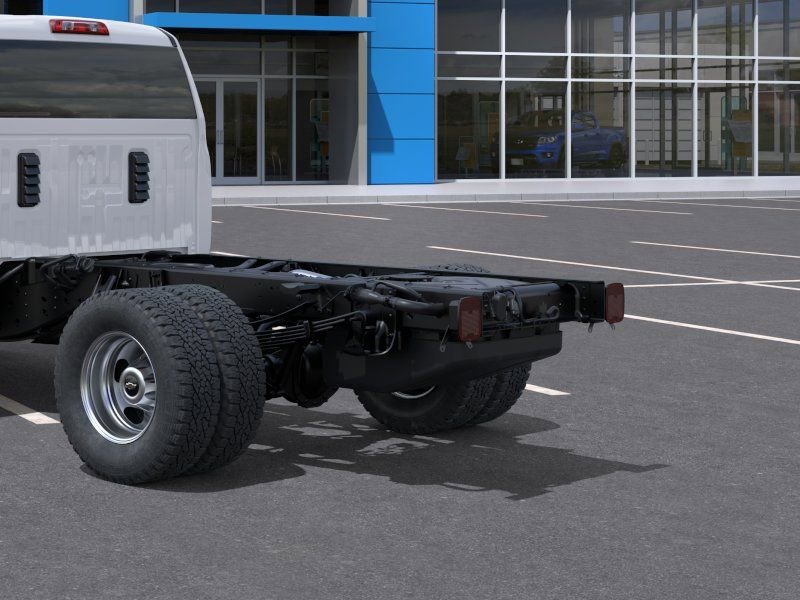 New 2025 Summit White Chevrolet Work Truck image 14