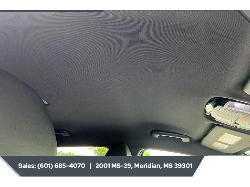 Used 2025 Atlas White Hyundai XRT image 15