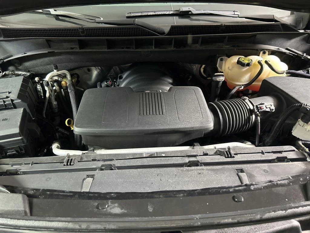 Used 2021 Onyx Black GMC Denali image 6