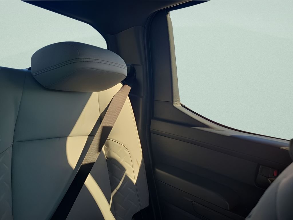 2026 Toyota Tacoma SR5 - Photo 14