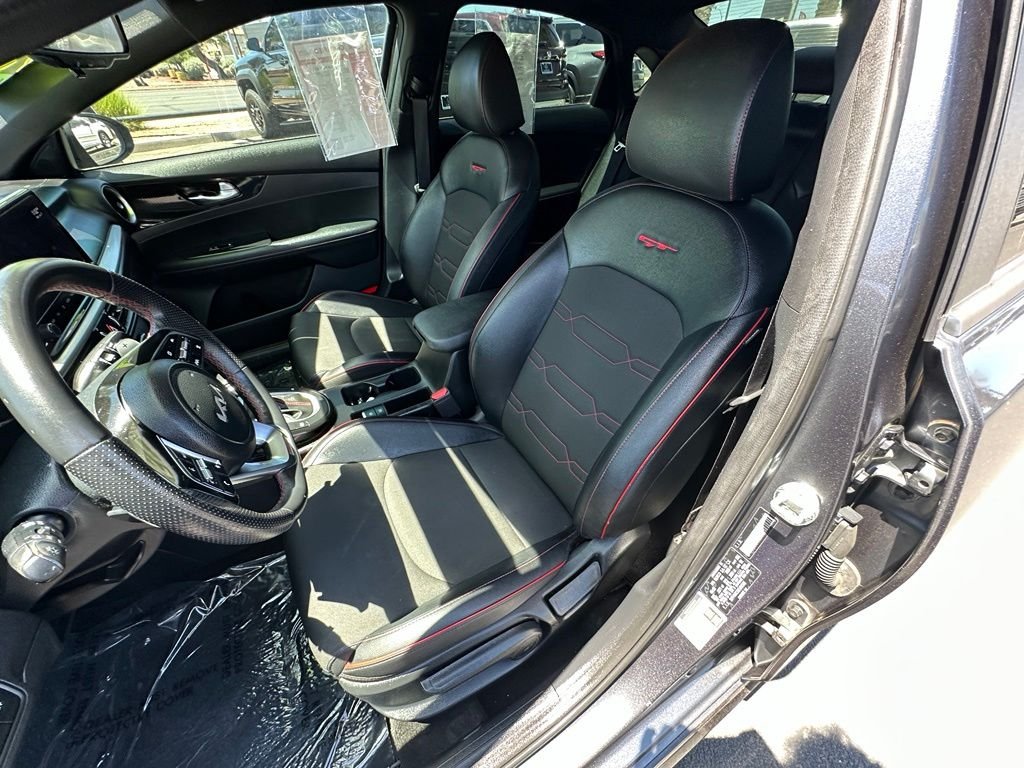 Used 2022 Gray Kia GT image 5
