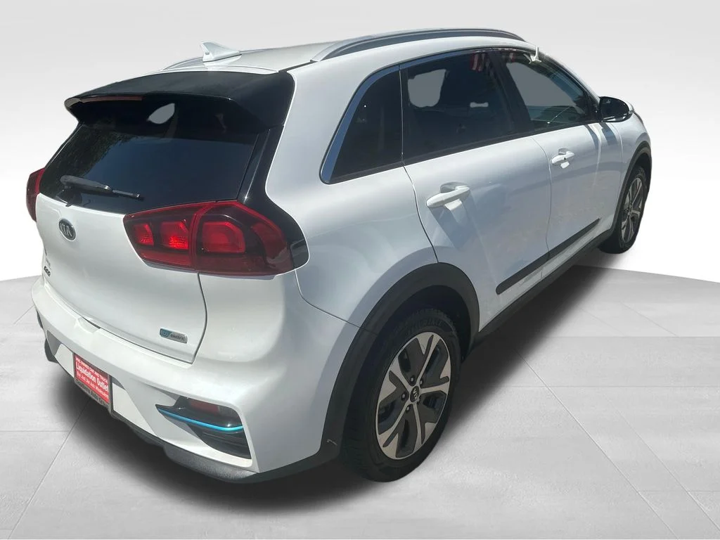 Used 2020 White Kia EX image 22