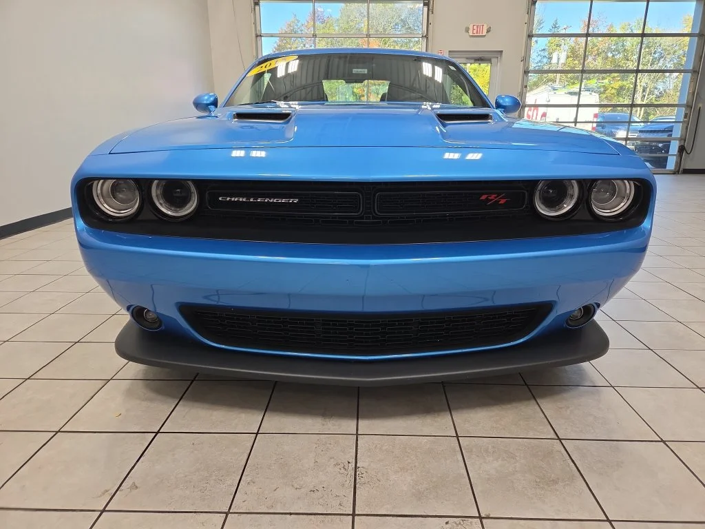 Used 2015 Blue Dodge R/T Scat Pack image 2