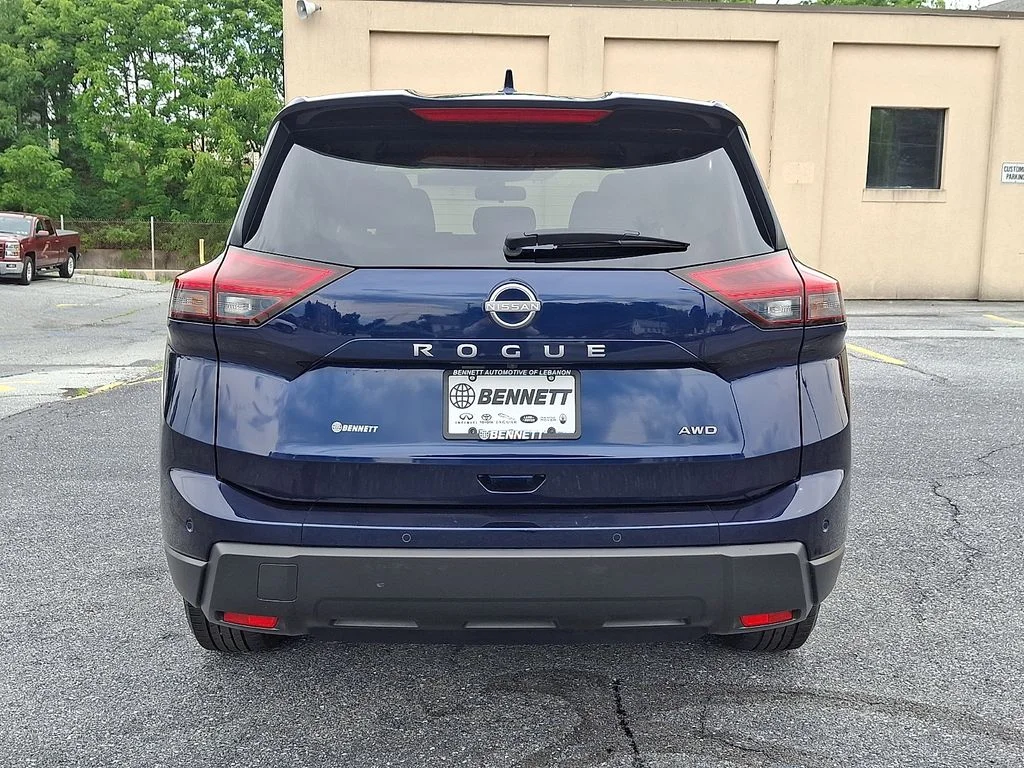 Used 2025 Blue Nissan SV image 5